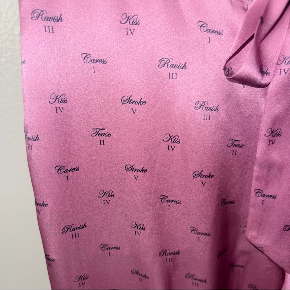 KIKI DE MONTPARNASSE SILK LOUNGE - KISS PRINT TIE UP PAJAMA PANT *IN MAUVE* - Picture 5 of 11